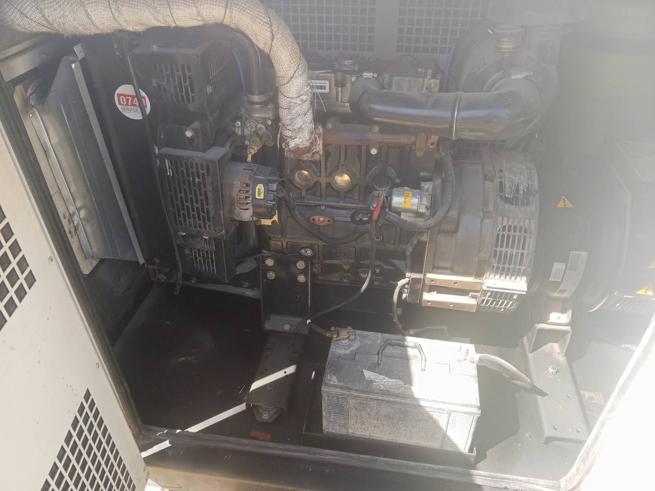 مولد بيركنز بزون 22 كيفي كاتم 100 ب 100
4 سلندر 
حماية متكاملة اطفاء وتشغيل ذاتي 
مكفول كفاله عامه ع الحمل 
مكاني بابل للاستفسار 
***********
***********
