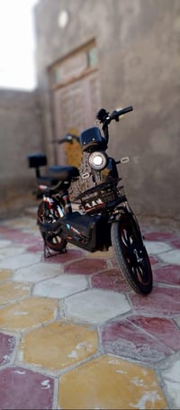 دراجة شحن للبيع حجم ٢٠ اي عطل مابيها ونضيفه  سرعه ٩٩ مثبت سرعه دبل اشا...