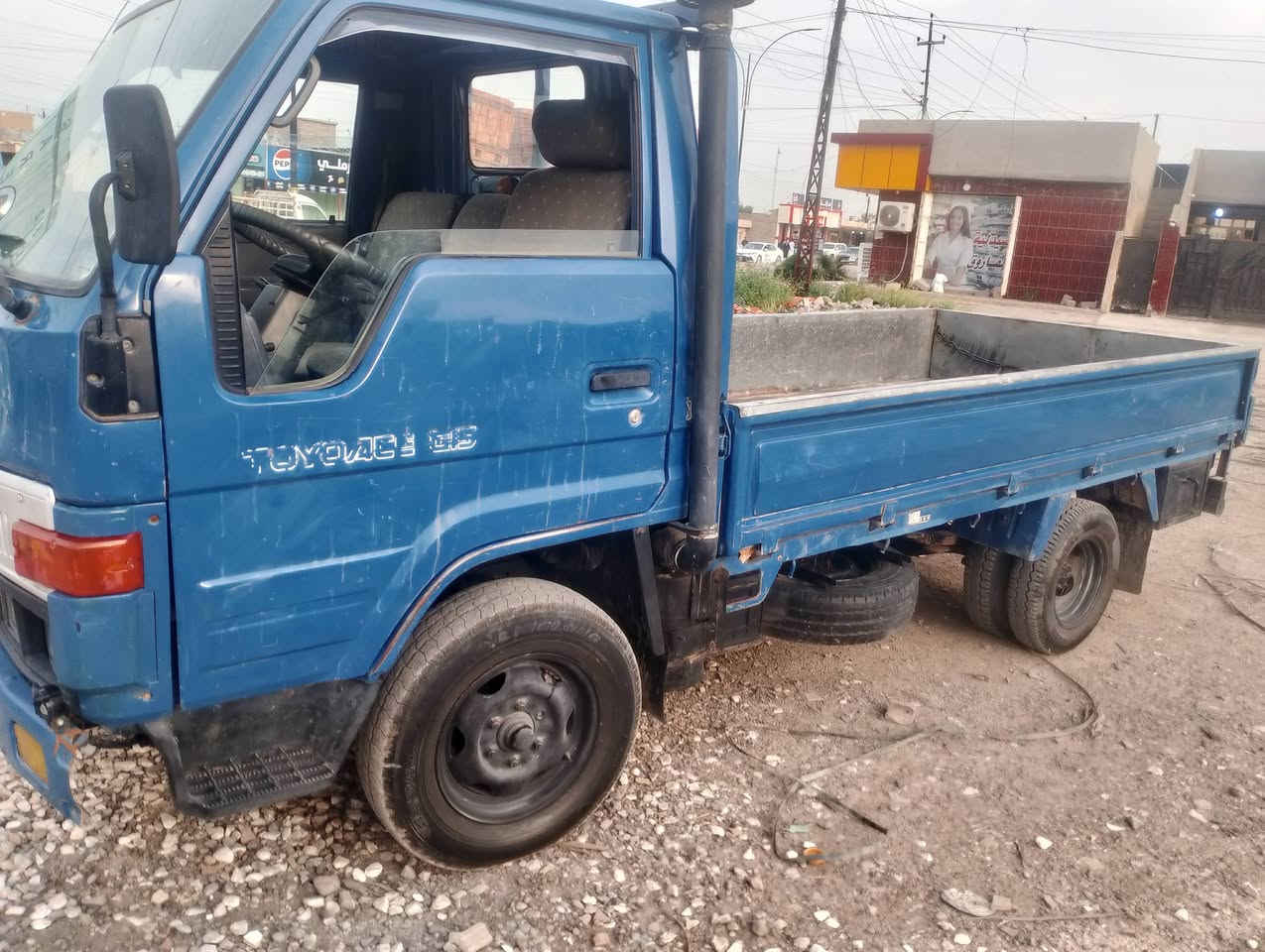 دانيه تيوته بتره نضيفه محرك كيا كير 2700مجفت جديد موديل 94رقم سنويه جديد*********** السعر60بيه مجال
