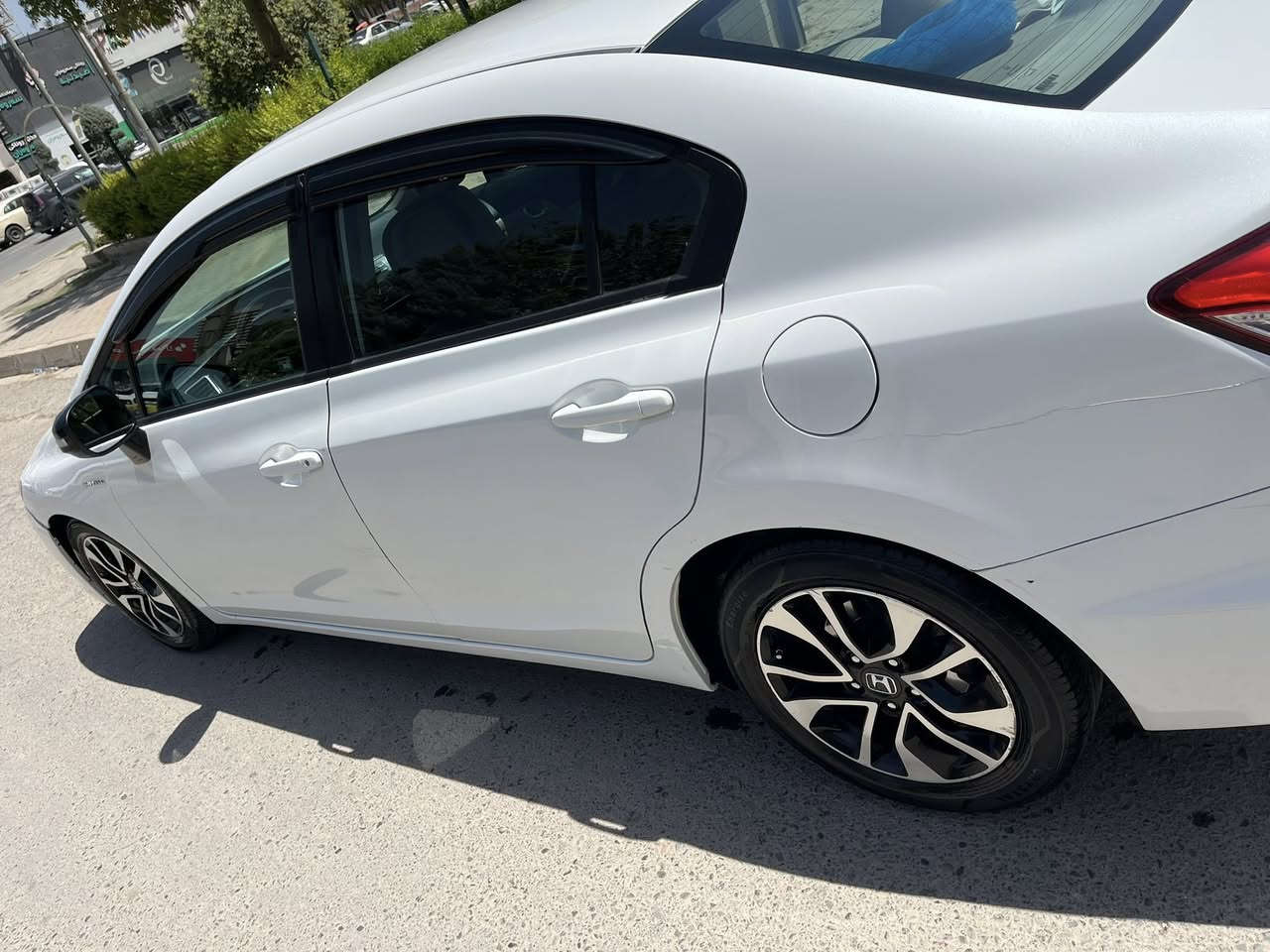 هوندا سيفيك ٢٠١٣ خليجي للبيع
محرك ١٨٠٠ 
گير atf ميكانيك
سلايد
تبريد وتدفئة
جام كهرباء
سنترلوك
ويل كب
ماشية ١٨٠ الف كيلومتر
السيارة موضحة امامكم بالصور والفيديوهات
بيها باب السايق صبغ
السعر 10700$
للاتصال ***********
الجناي واللي يريد يشتري يتصل الف هلا بي
اللي معاجبه السعر ليفكر يتصل نهائيا
