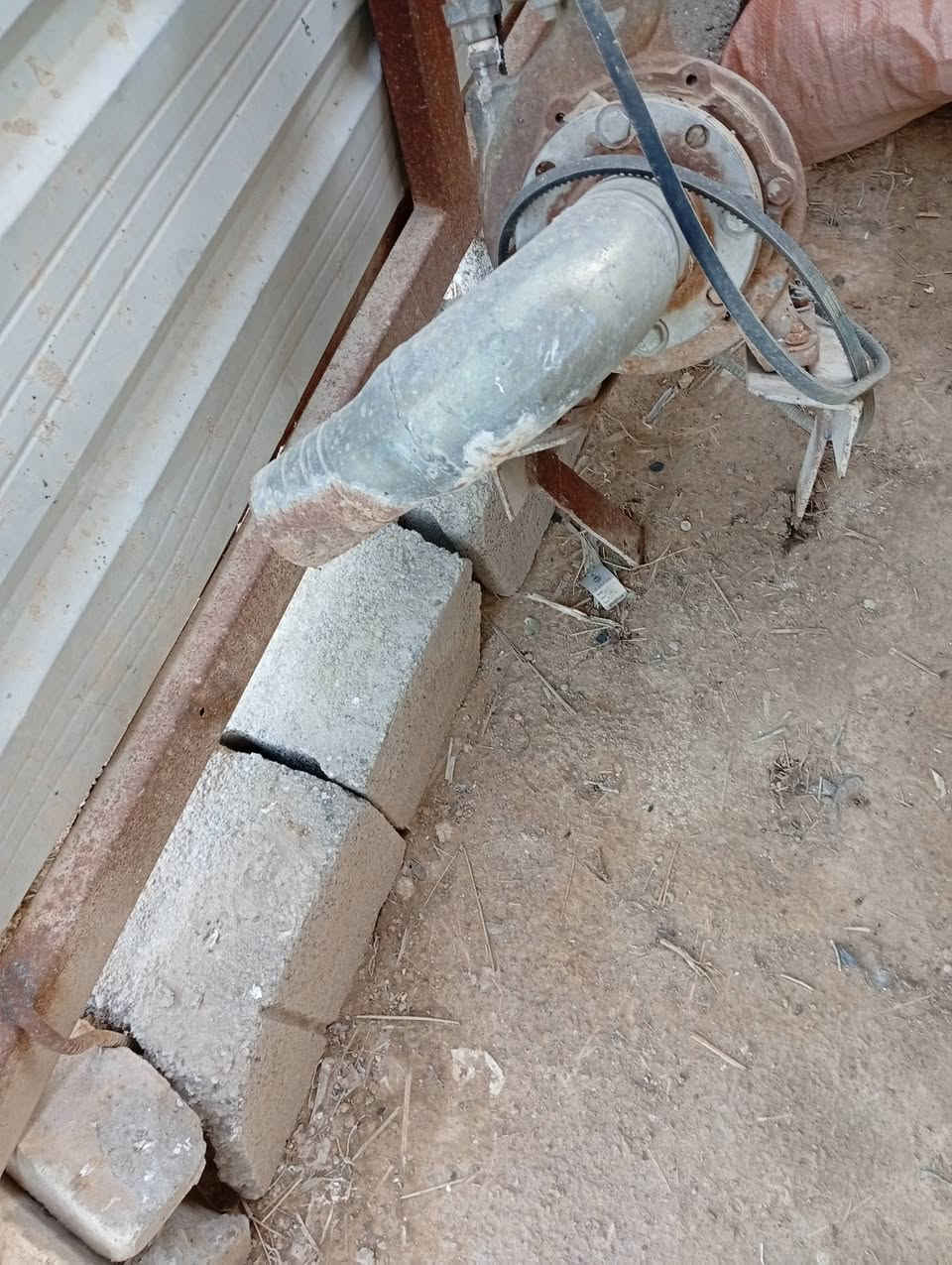 عنتر موديل ٨٧ بدون ماناقصهه شي بس باتري
مع خنزيره سحب ٣ب٢ تنشد ع  كاردن العصعوص شغاله كامله
مكاني ديالى شهربان 
رقم صاحبهه 
للاتصال *********** #مكلف بلنشر
