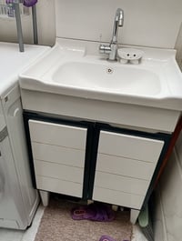 مغسلة • صغير • نظيفة