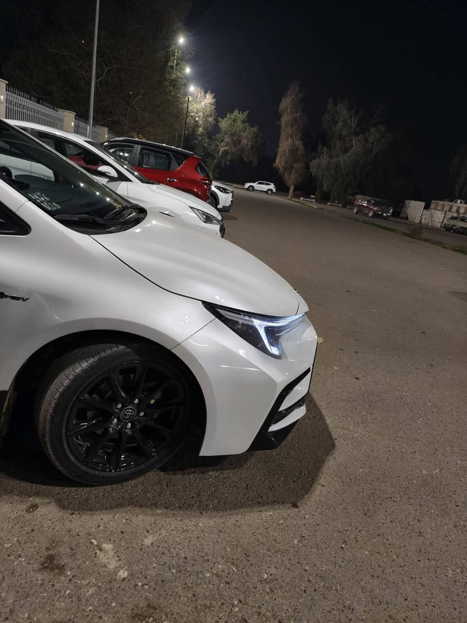 كورلا 2025 بلاك أدشّن فوووول داخل احمر كرسي كهرباء
تويوتا كورولا هايبرد بلاك ادشن مرقم جديد وجاهز
مشيه 8الاف  السعر 160$
رقمي ***********
