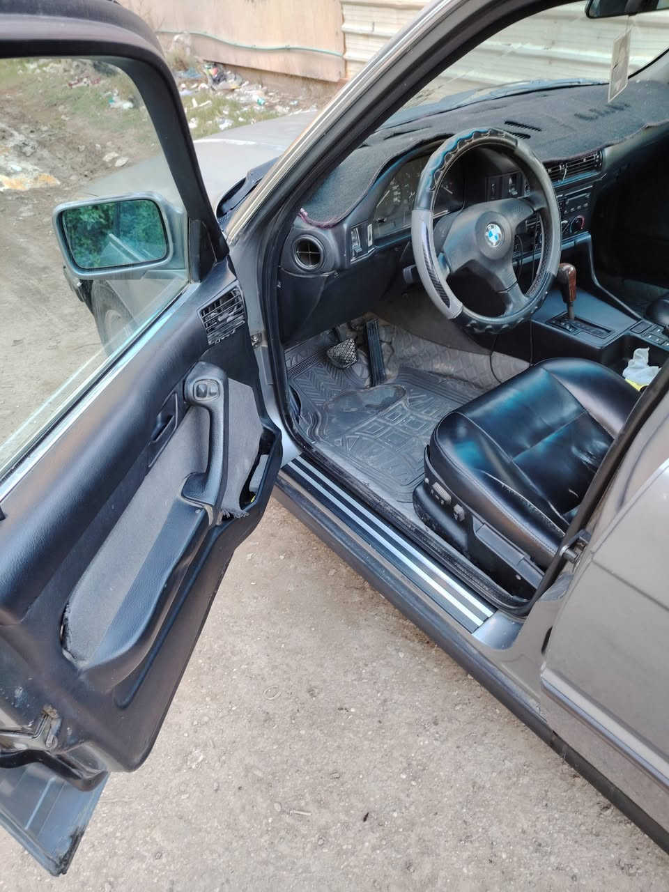 السلام عليكم.. للبيع او مراوس ب735 حسب القناعة 525 مسكر لون رصاصي غير محدد موديل ٩٢ ألماني رقم بغداد بأسمي سنويه 27 السياره جاهزه كير اوتو حاويه وارد يابان فقط المحرك بي حماوه ماأعرف تجي تشوف بعينك وتطلع تراي وين ماتريد تبريد شغال راديتر جديد مروحه كهرباءF01 دواخلها دشبول ارباك كشن جلد كهرباء باتري جديد مابيها خياسات بس جارده تخم تاير ويل خليه حداديه الخلفيه عربانه كامله مقفله حاويه اكسل خفيف 3.23 160 رون 3 ناصي شلعه ومعدل والامامي لوي وقاعده ودبل جديد وباقي التفاصيل شوفت عينك السعر 50 بيها مجال تحويل ثاني يومم
مكان بابل الاسكندرية

*********** اتصال أو وات ساب
