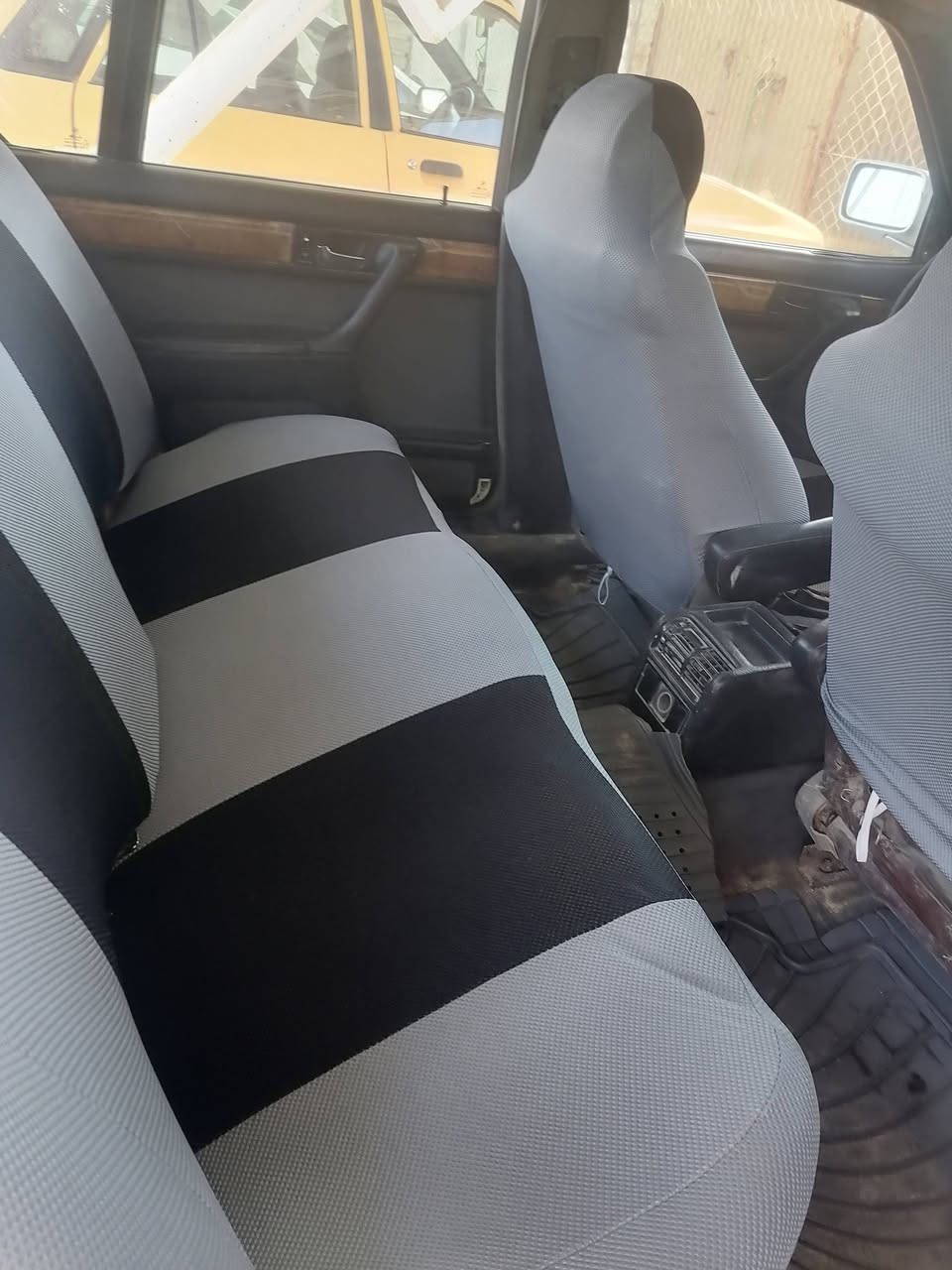 السلام عليكم مكلف بالنشر بي ام دبليو موديل ٩٢ رقم إنبار مشروع وطني كير تمساح مكينه ٧٣٥ جديده ٨ سلندر كير ومكينه جدد حداديه حلوه دواخل جيده جدا مصبوغه عام بيهه طخه بالجاملغ الأمامي الأيمن سياره جاهزه وخير من الله تخم تاير جديد السعر ٣٢ ورقه وبيهه مجال مكانهه الصويره *********** واتس اب ***********
