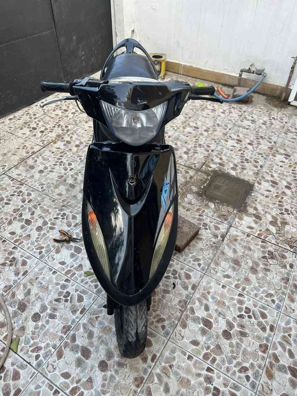 ختم واحد
دراجى مكفول كلشي بلادي
بوشه ٥٥ مشيف شلعه ومعدل طيران
كهربائيات كامل كيج سرعه كلشي شغال 
مكاني حي عسكري


**إذا كنت صاحب هذا الإعلان وتريد حذفه لأي سبب، رجاءا أرسل رسالة إلى الدعم الفني**