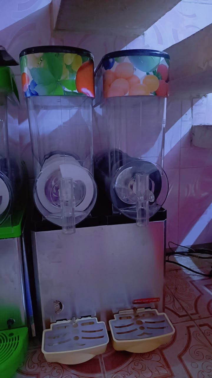 مكائن ازبري   وعارضه.  نظافه.  100 تواصل ع رقم ‏‪***********‬‏
