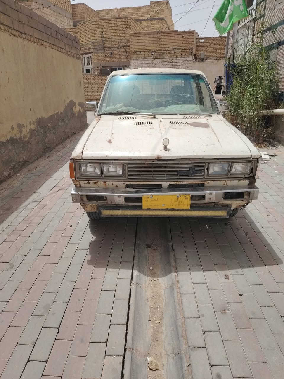 السلام عليكم اخوان بيكم حمل  موديل 85 سياره كفاله مكينه وكير واكسن وشاصي راعيها متوفي   سياره جاهزه من كل شيء سعر 16 ورقه عنوان ناصريه ***********
