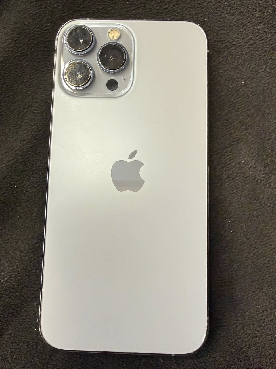 ايفون 13 برو ماكس بطاريه 84 ذاكره 256 الجهاز نضيف كلش وضمان محلقاته كامله بطاريه ما معلايه السعر 750 وبي مجال التواصل خاص او الاتصال ع رقم تالي ***********
