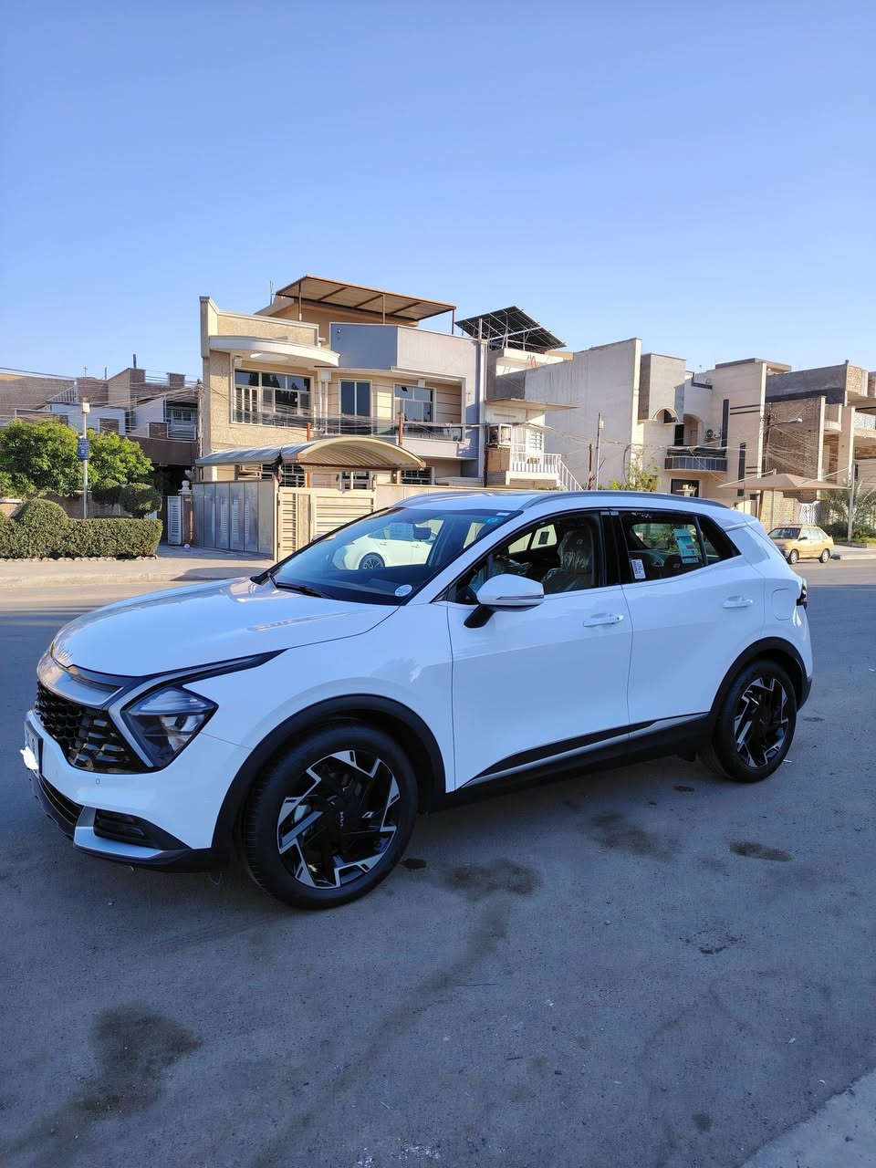 للبيع  كيا  سبورتج   2024
خليجي  استلام  شركه  الدوليه
   ضمان  خمس   سنوات 

بعدهي  بوضع  زيرو
 ماشيه 21

المواصفات : 
محرك 2000 دوش 
داخل بيجي

بصمه 
تشغيل عن بعد 
هاند بريك بصمة

كشنات  كهرباء  +  تدفئه +ستيرن تدفئه 

نقطة عمياء 
حساسات امامي خلفي

شاحن وايرليس 
شفتات ستيرن

ثلاث انظمة قيادة

شاشه كار بلاي

رقم  بغداد   بسمي

مكفوله  من  صبغ   والتبديل  والشخط  والحالوب......

عدا بارد اصبع اسفل لباب

السعر 224

***********
