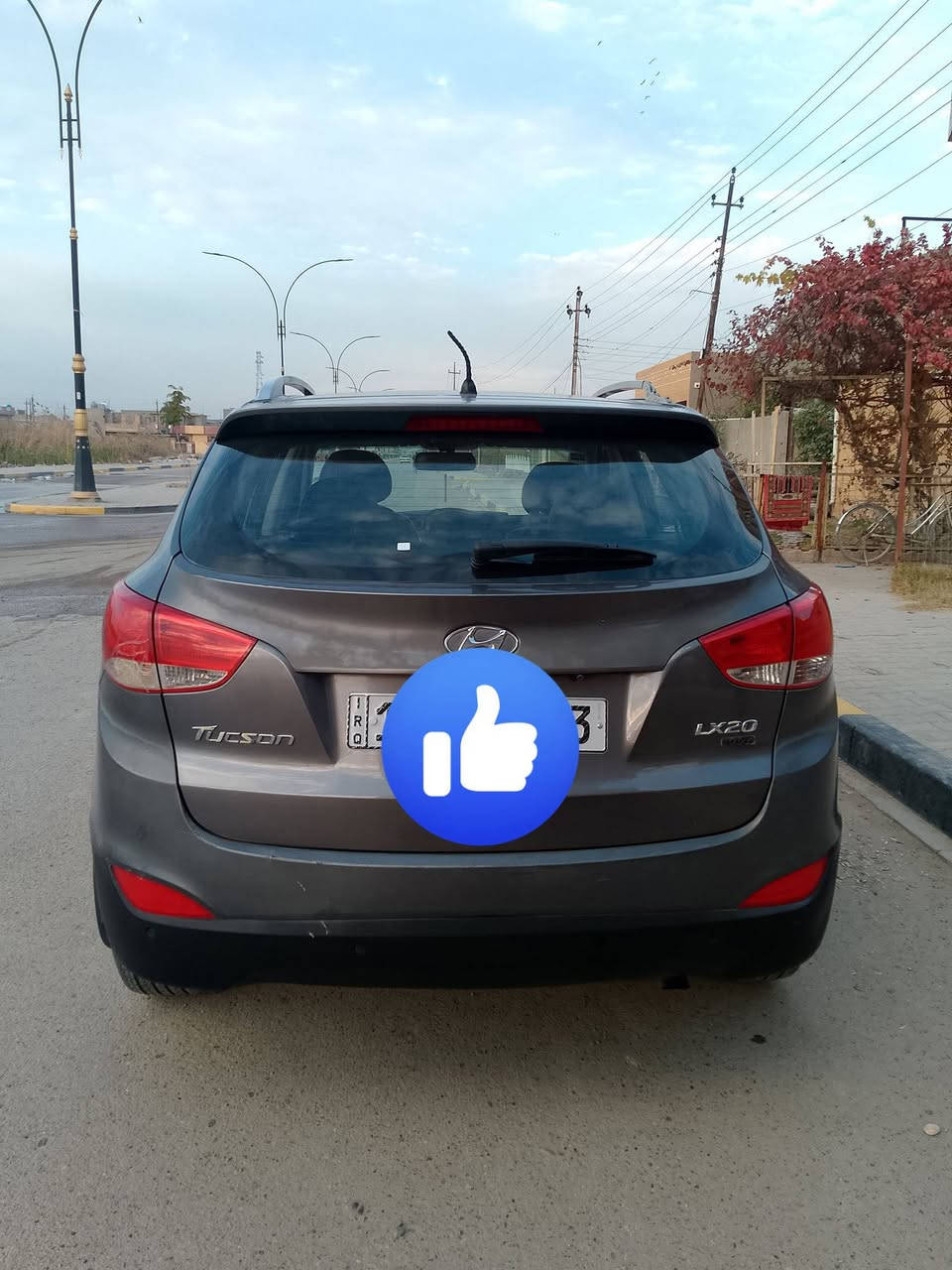 السلام عليكم للبيع توسان ٢٠١٠خليجي فول مواصفات ماعده البصمه تبريد شغال حداديه جديده تخم تاير جديد رقم بغداد   انكليزي السعر عند التصال والصونار موجود ويه الصور بنيد صبغ وجاملغ مفتوح ***********
