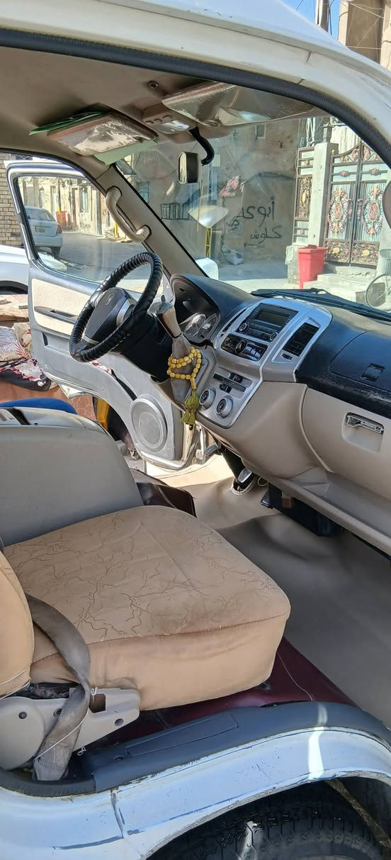 يا الله سلام عليكم جنبي اج وان سيارة جديدة بمعنه ل كلمه 90 وبيه مجال شي بسيط*********** للستفسار
