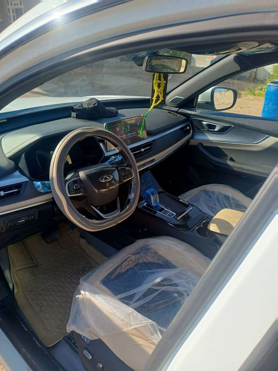 اسلام عليكم 
سياره للبيع  شيري لون ابيض 
سياره جديده حييل ومكفوله من كلشي من الدعاميه لدعاميه 
موديل 24 مسجله باسمي تحويل ثاني يووم
سعر السياره 23 مليون  والي مايشتري يعبر المنشور بلا زحمه عليك التواصل هاذه رقمي ‏‪***********‬‏
