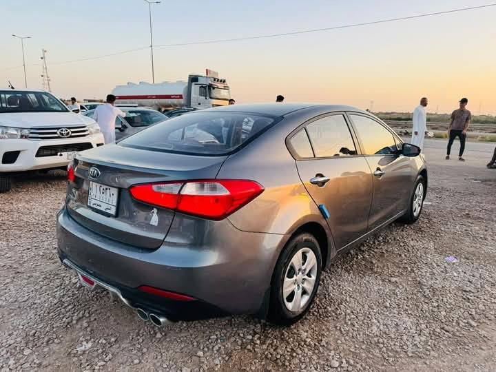 سلام عليكم سيراتو موديل 16 مثنى بيه قطعه صبغ جاملغ الكدام محرك كير كفاله سعر 125 تصال ***********
