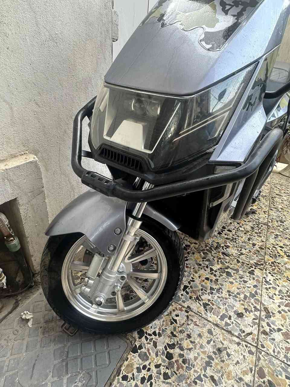 للبيع عنوان بغداد العامريه
عادي مراوس 

***********
