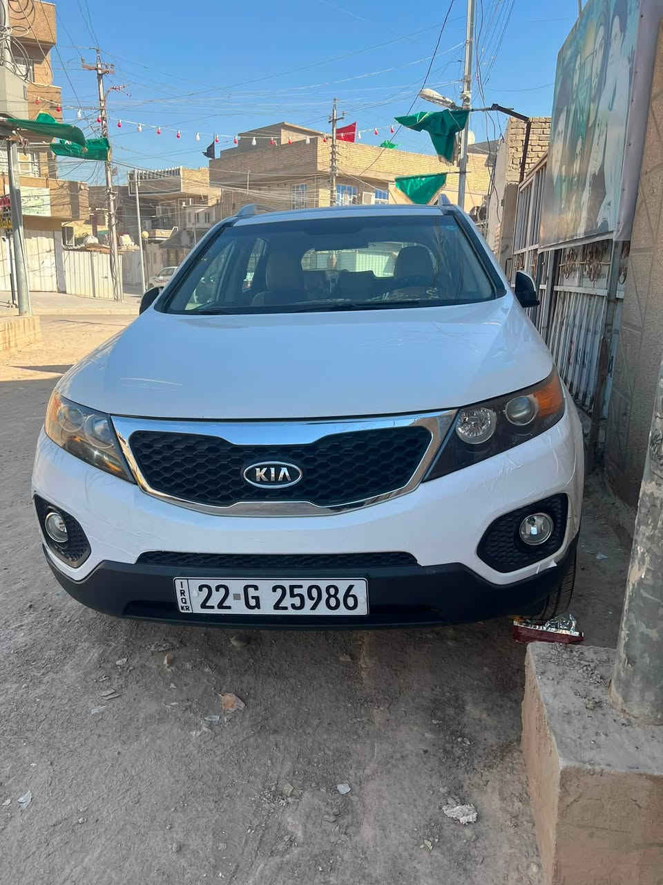 سلام عليكم كيا سورنتو للبيع فول مواصفات سقفف بانروما مري شفط سبعه راكب محرك 4سلندر بيه بارد كد شبر بل جاملغ وبل باب  ماشيه155سعر 170وبيهه مجال هاتف***********
