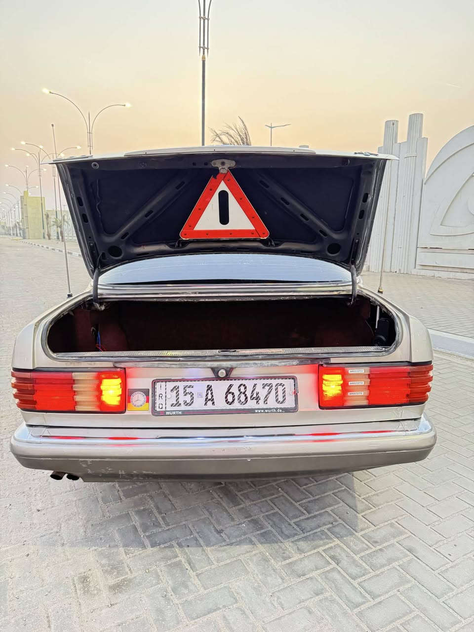 للبيع مارسدس رئاسي موديل ٩١ اصل بدون حادث صبغ جماليه فقط مكينه وكير بلاد تبريد شغال سلايت شغال اريل كهرباء سنتر لوك شغال كهربايات كلشي شغال حداديه امامي خلفي تخم تاير قواعد دبل بلاديه شواصي بلاديه سعر 90 ومراوس ستفسار ***********مكاني البصره بسمي
