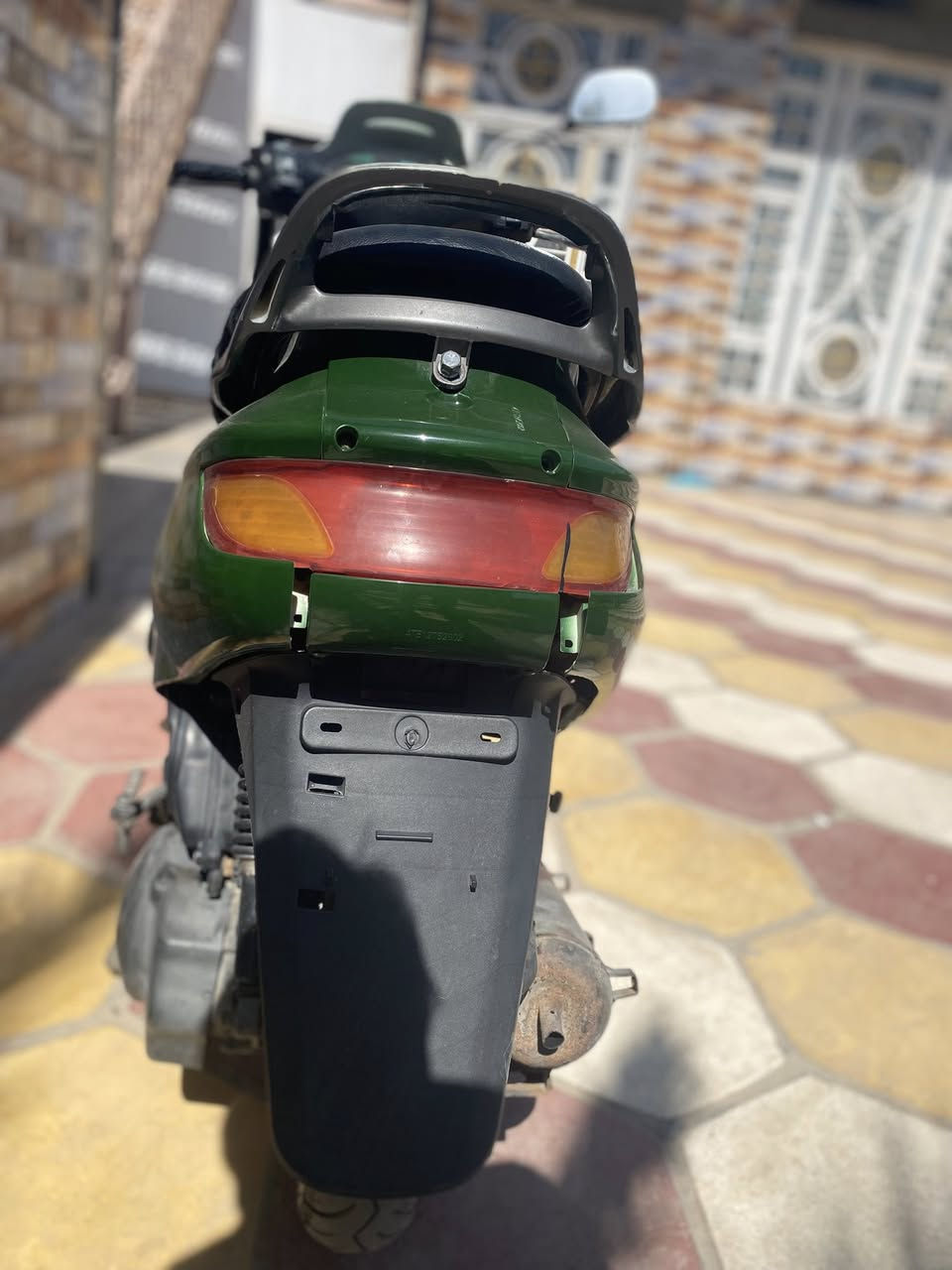 سلام عليكم فراشه فحل كرستال للبيع خير من الله ب300 وبيه مجال مكان بلقاسم ***********
