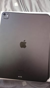 ايباد m4 • ٢٥٦ • سوق الشيوخ