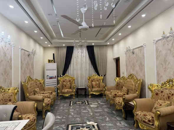 تخم زان مصري 10 مقاعد +طبله وسطيه 
نضيف كلش 
***********
