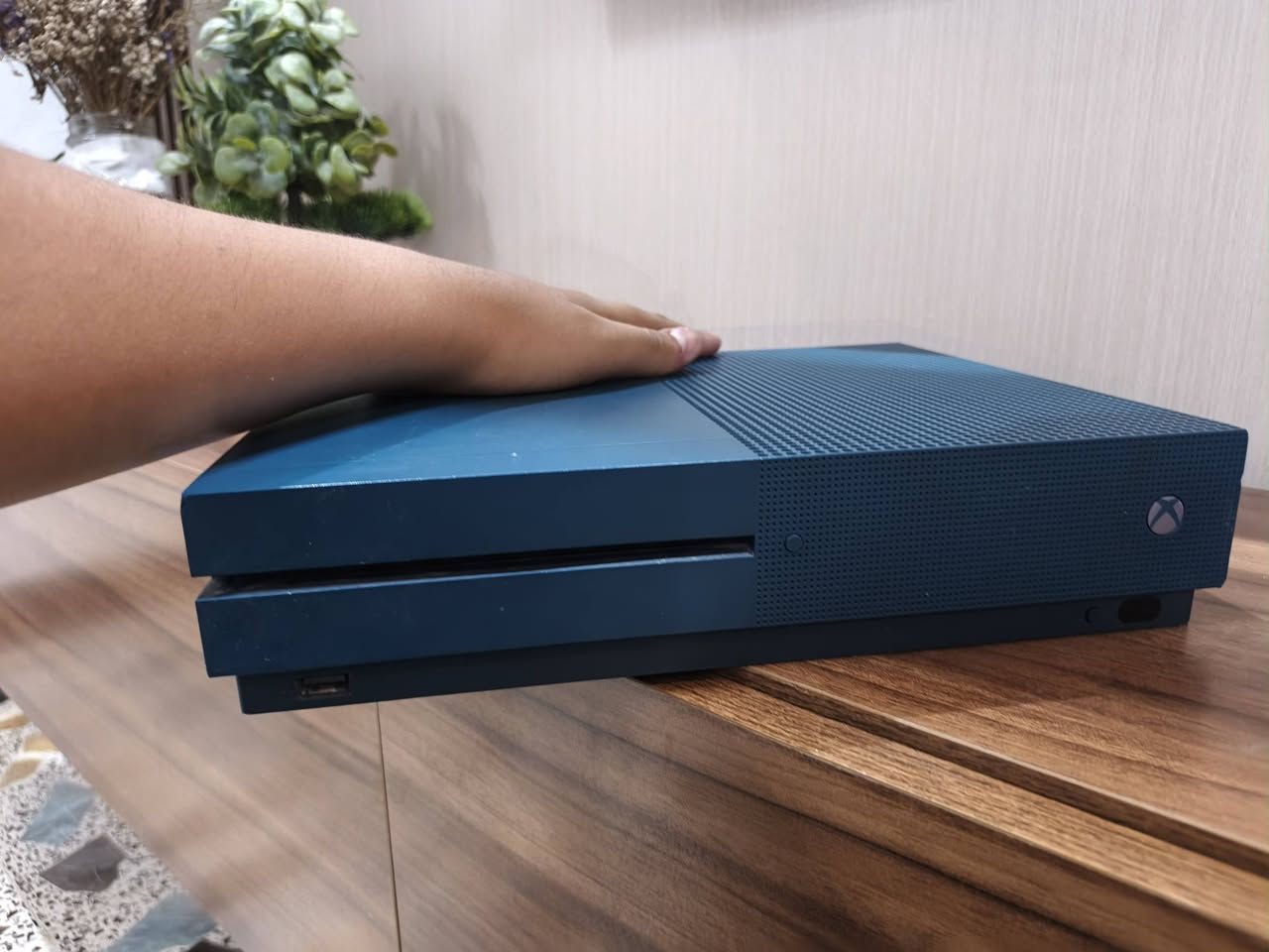 السلام عليكم xbox one s مستعمل نظيف جدا نسخة باندل و بالة اوروبية
للاستفسار *********** واتساب
