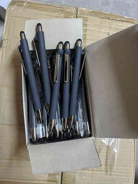 قلم جاف تاج موبايل خاص للحفر😍😍

كود:3-301
عدد كارتون:10باكيت
باكيت 50عدد

______
***********
***********

https://t.me/zanyar2stationery
