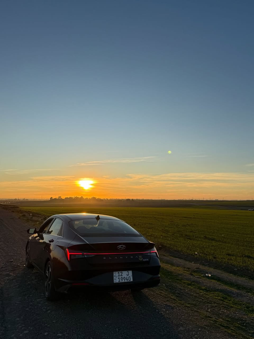 السلام عليكم السياره للبيع او مرواس حسب القناعه النترا هايبرد موديل 2022 فول مواصفات رقم نينوى الجديد سنويه هزه كله جديد  بأسمنه السياره تحويل ثاني يوم : حادث السياره ربع بوند صبغ شاصي لغد مكفول ضرر ماواصل بدنه راديتر كله بشرط وبيه ملاحضه  بالجاملغ الخلفي بيه اصبعين صبغ تعدلت بارد ونصبغت وفقط والباقي كفاله  السياره وارد كندي مكان السياره نينوى السعر 145 وبيها مجال : ***********
