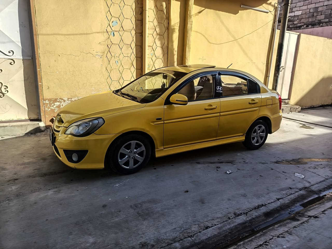 اكسنت كوري 2011 بدون ضرار خلاص بيها مكانتي معجون بس مكينتها كيرها شرط التحويل فقط تأخذها صافية هيئة وغرامات كاربون مامسجل السيارة بل الموصل الأيمن السيارة اكسنت مو فيرنا بل السنوية اكسنت مو فيرنا اني مكلف بل النشر خابر راعيها واستفسر منو *********** كورك *********** الاثير
