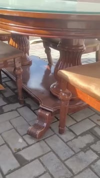 تخم عشر مقاعد نظيف كلش وسعره مناسب مع ميز طعام خشب صاج وست كراسي للاست...