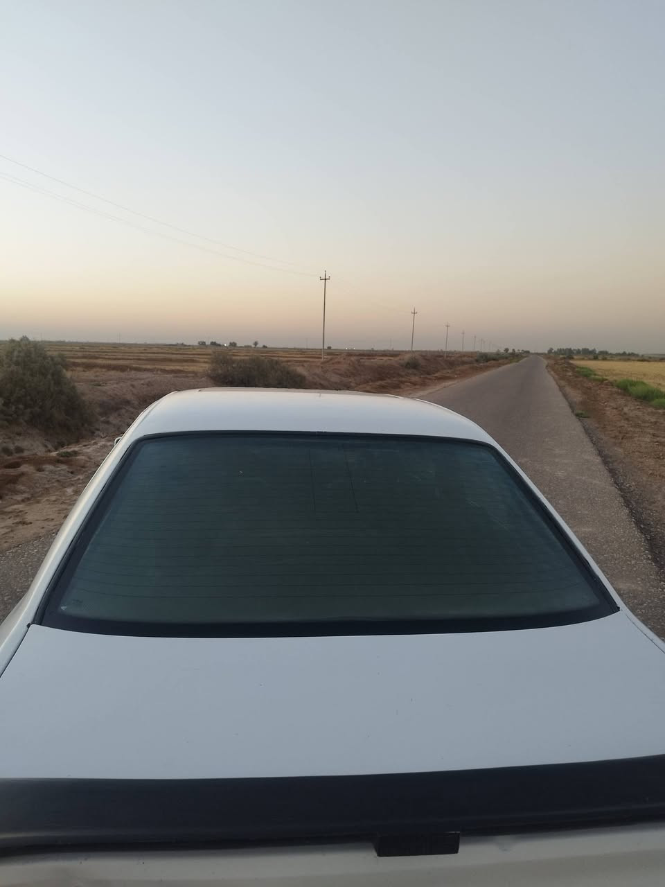 لأصحاب الذوق والسيارات الكلاسيكية.. BMW 520i (بدي قديم) موديل 1991 للبيع
السيارة نظيفة وعلى وضع البلاد وشوفة عينك، وهذا كل تفاصيلها بوضوح:
المحرك: 6 سلندر مسكر (عدل)، محرك نشط وخير من الله.
(الكير): عادي 5 نمر گاترك.
الكهربائيات: شغال كلشي تمام (ما عدا تحكم المري، والصطابات الخلفية بيها تشكيل بسيط مرات).
التبريد: ثلج يشتغل ويا السويش.
الحدادية: بنسبة 60%.
تايرات جدد + باتري جديد.
 أبيض على لون البلاد (لا مصبوغة ولا مبولشة)، الفتحة لاغيها لعدم الاستخدام. السيارة تحتاج ترتيبات كلش بسيطة.
 بليت وسنوية كاملة، رقم بغداد ألماني، والصاحب يطلب تحويل مباشر.
السعر: 57 ورقة وبيها مجال للشراي راسلني خاص وتأمرني أمر 
📍 المكان: ميسان.


**إذا كنت صاحب هذا الإعلان وتريد حذفه لأي سبب، رجاءا أرسل رسالة إلى الدعم الفني**