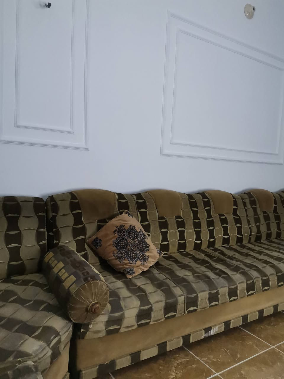للبيع ١٤ مقعد يرادله دوشمه شغل مضبوط حطاطه


**إذا كنت صاحب هذا الإعلان وتريد حذفه لأي سبب، رجاءا أرسل رسالة إلى الدعم الفني**