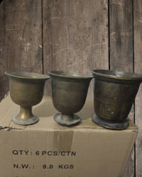 ثلاث قطع • كبير جداً • نقشة داخلية