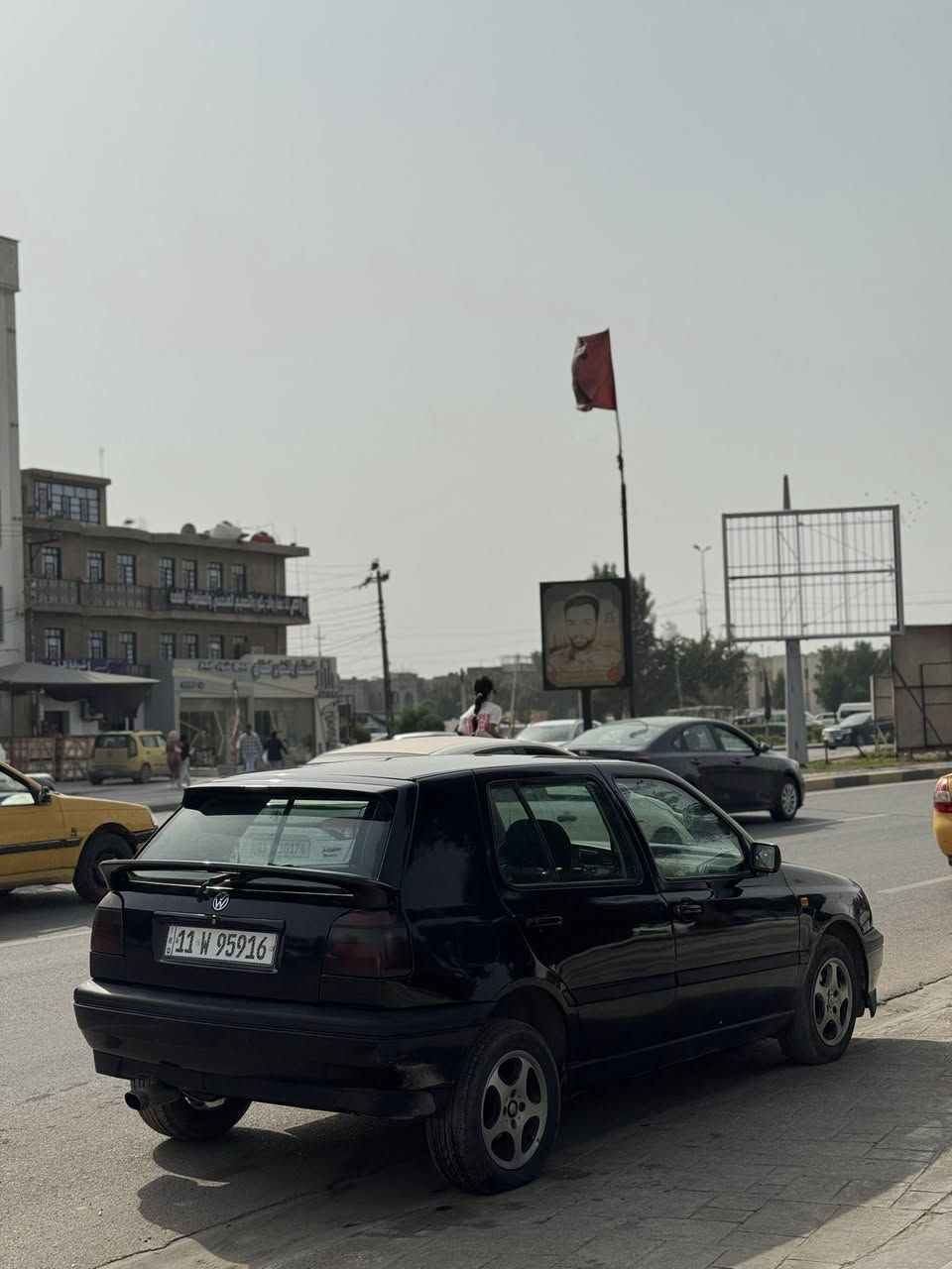 سلام عليكم.
كولف 1992 للبيع 
سياره كُلش حلوه كشرها نضيف بـ الواقع احلا بـ هوايه من الصور اكلفلك مكينه وكير كُلش ناعمين السياره نضيفه صدرها نضيف دبلاتها جديده ماسحات لايتات مسجل وسماعات كله شغال بورها ناعم السياره سعرها 45 وبيها مجال للطيبين 
مكاني/ بغداد السيديه 
الرقم/ *********** متوفر واتساب .♥️
