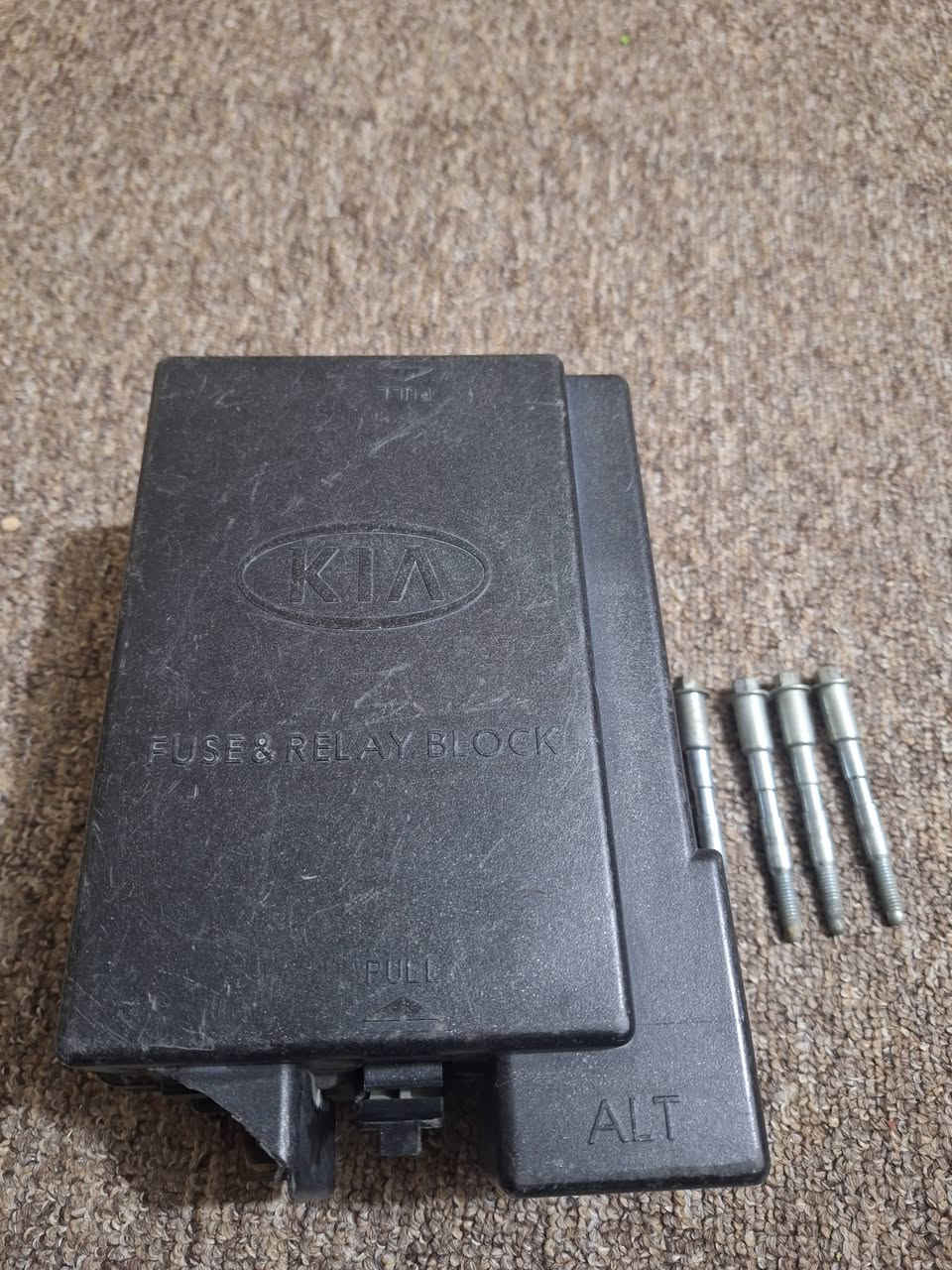 السلام عليكم
متاح غراض سبكترا مديل 9
قاعدة فيوزات
شباك مع مسجل
كله شغال ع فحص
العنوان كربلاء واعتذر ماعندي توصيل
***********
