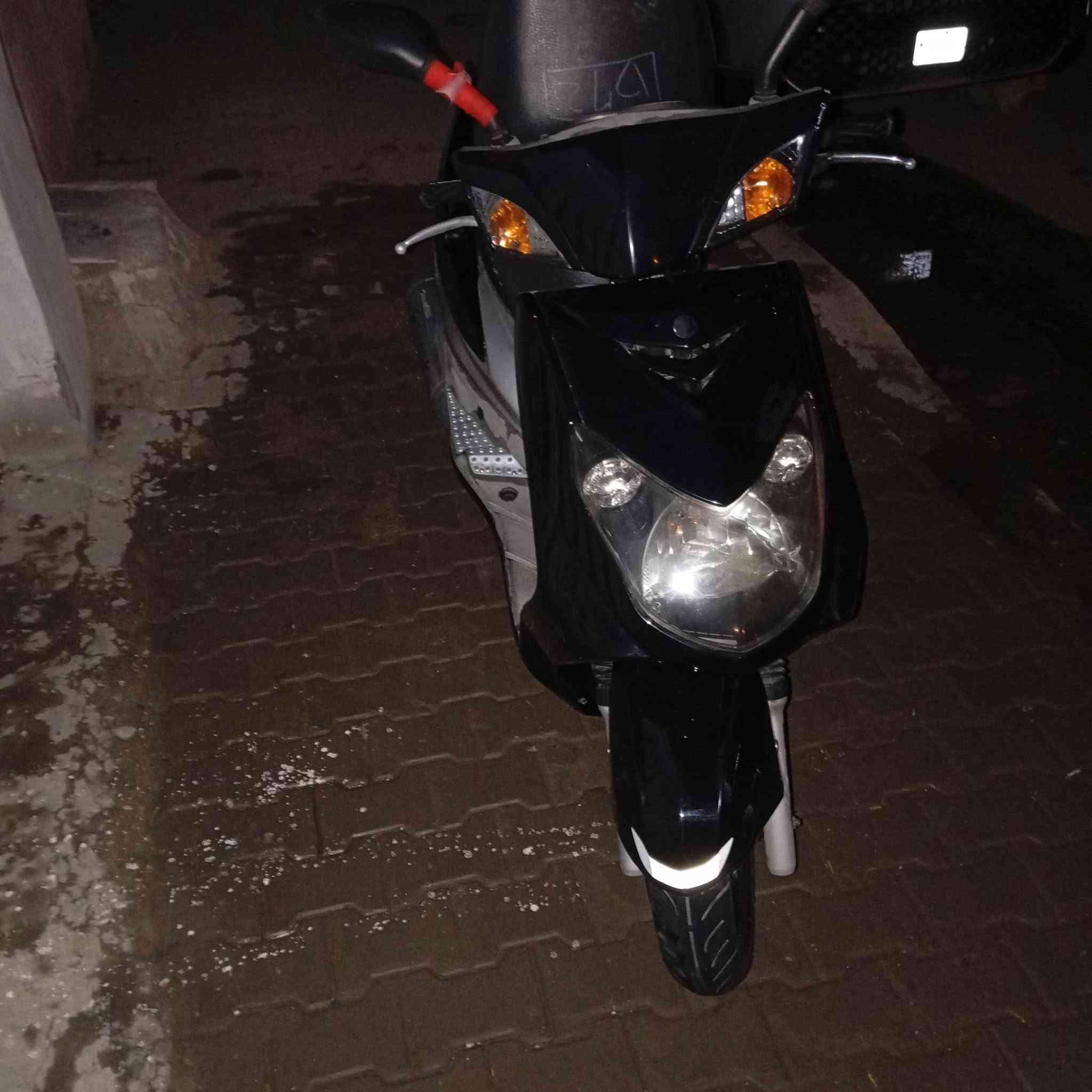 سكنس فحل وارد كور كلة عل بلاد السعر ٩٠٠ وبيهة مجال العنوان جسر ديالى القديم الرقم تواصل ***********
