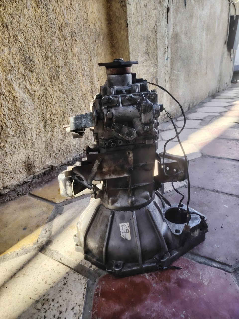 سلام عليكم
گير للبيع 3000 ابو الثكاله مال عموشه نظيف وناعم وعلى الشغل سعره400بغداد الدوره 
***********
