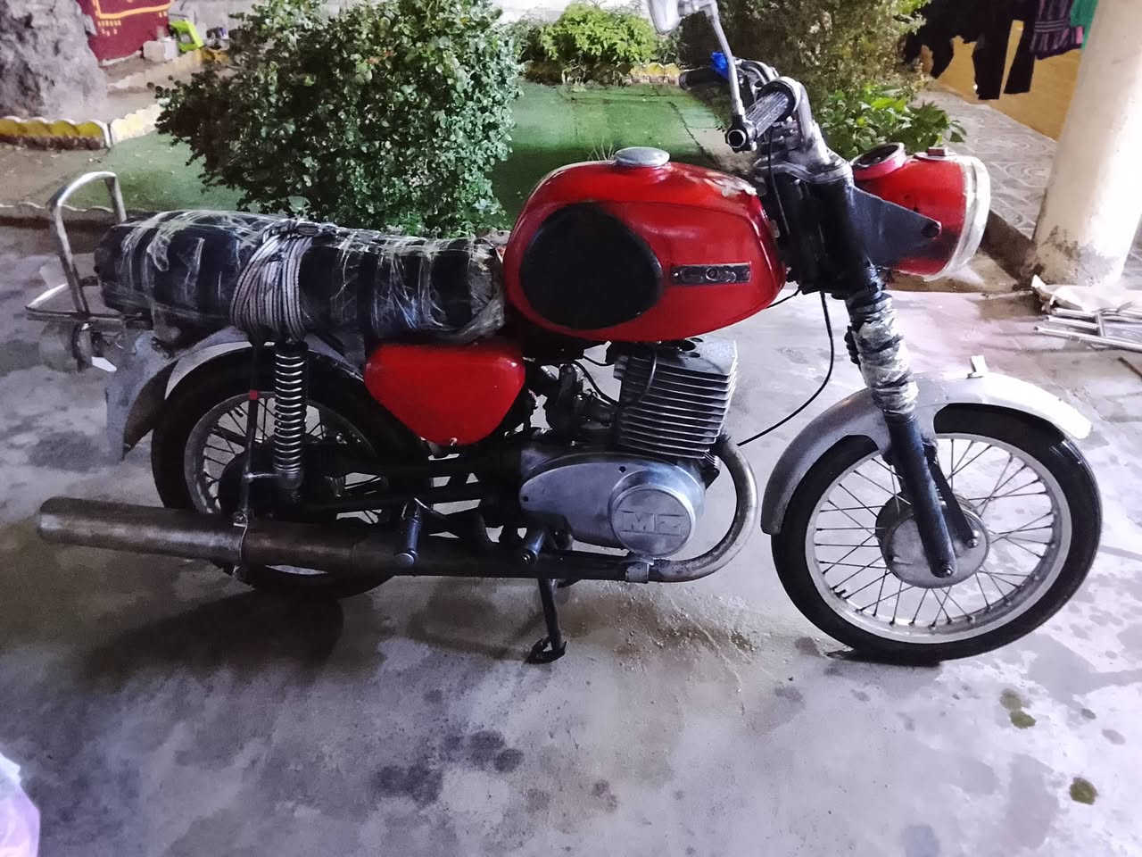 دراجه MZ للبيع السعر 500 جديده كلش مكفولة من كلشي محرك بلادي للاستفسار على رقم  *********** عنواني رمادي شارع 60
