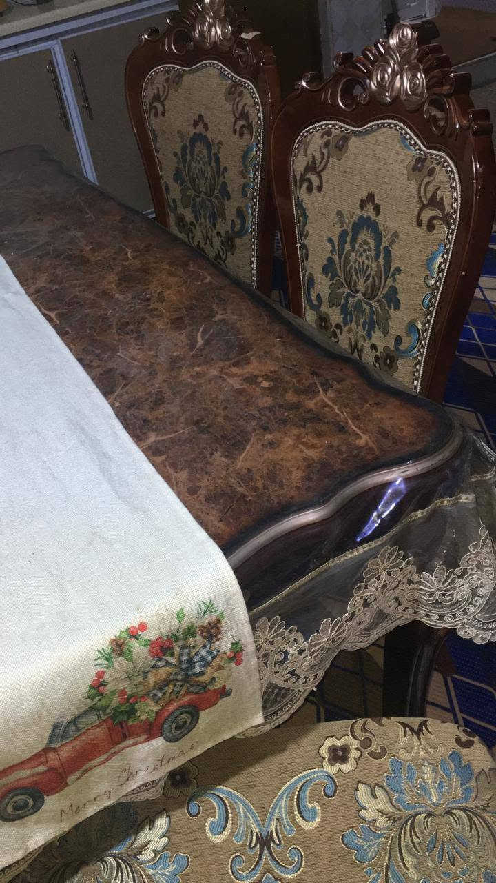 سلام عليكم
رخصة مدير الكروب المحترم 
ميز طعام ملكي 6 مقاعد ميز جديد ونضيف 
السعر 700 وبي مجال 
للاستفسار *********** بي واتساب
