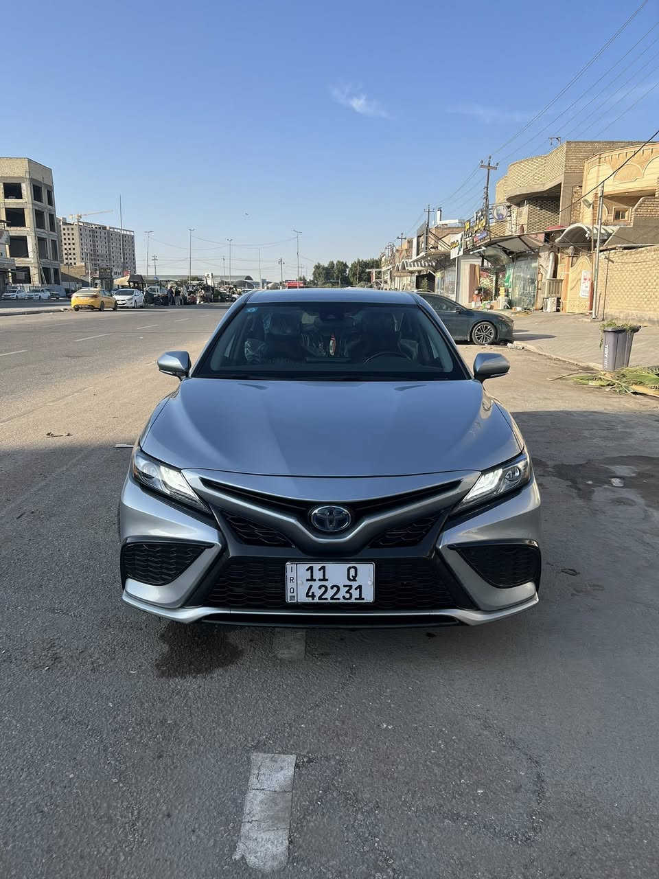 للبيع كامري 2023 XSE هايبرد
المواصفات #فول عدا الفتحة:

- بصمة 
- دخول ذكي (لمس)
- رادارات مري
- اشاير مري
- المراية الامامية كهرباء
- تضليل تلقائي للمراية الامامية
- تدفئة تبريد كشنات
- تشغيل عن بعد
- قطعتين تبريد
- ابل كاربلي، اندرويد اوتو  
 -  كاميرا خلفية
 -  حساسات خلفية
 -  رادار + أنظمة سلامة
 (تنبيه خروج المسار، مانع تصادم)
 -  مثبت سرعة (كروز)
 -  تحكمات ستيرن
 -  كشنات جلد 
 -  مقاعد كهرباء بالكامل
- 4 جام اوتو
 
ماشية: 37 الف ميل
الرقم: بغداد
المكان: النجف
حادث السيارة قبق جنطة مبدل فقط
بدون دواخل، بدون حوض، بدون ايرباك.
مكفولة كفالة عامة مـטּ الصبغ والشخط والسمكرة والشاصي

السيارة بـ اسمي شخصية مداور شوكت متريد
السعر: 220 وبيها مجال.
واللي مو ابو مصلحة ومايعرف فئة السيارة لايكسر بسعرها 🤍.

للأستفسار: ***********
متواجد ؏ الخط والواتساب
