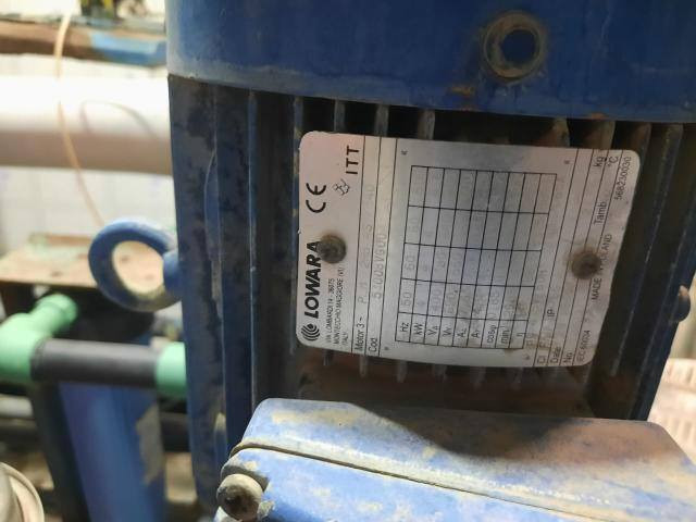 السلام عليكم
محطة تصفيه مياه للبيع شغاله كلشي  ما بيها ع فحص ويجي وياها تانكي حجم 7000 لتر مع كامل ملحقاتها وفلارتها نظيفه    *********** 

العنوان : كربلاء ركن حي الأطباء مقابل النصر 14 ركن الشارع المؤدي إلى الدفاع المدني
