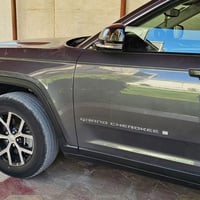 جراند شيروكي • كلين تايتل • ٧ راكب