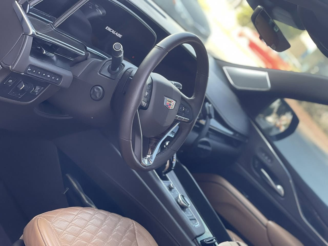 السلام عليكم
كديلاك 2023 كفاله عامه رقم بغداد عليها ppf كامل بعدها بضمان الوكالة ماشية 39 مكان السياره بغداد السعر 89 
***********
