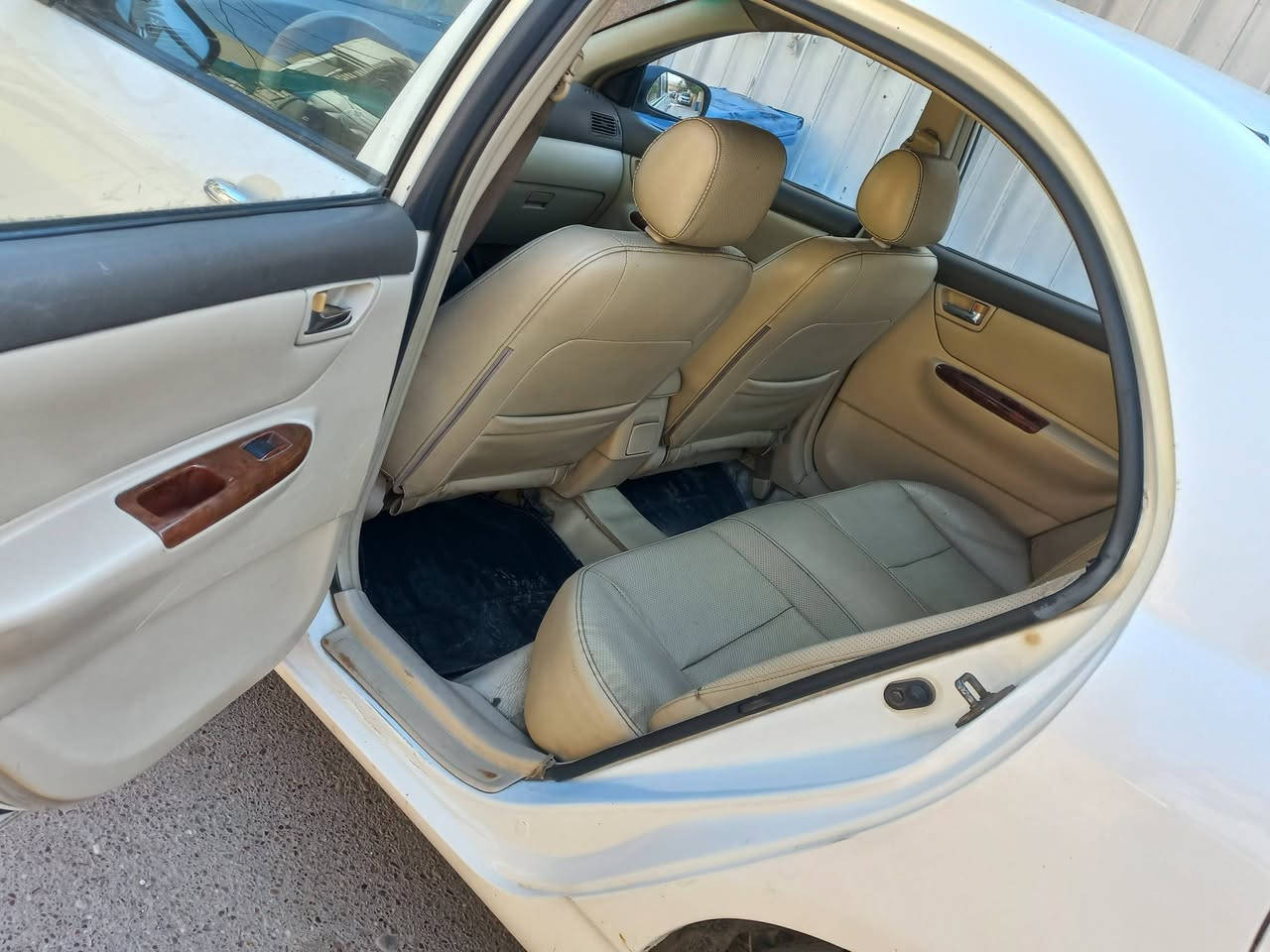 بيوايدي ٢٠١١بغداد ابلاديه فقط دواير صدر خلفي امامي جديد تخم تاير جديد جاهزة نستر ريمونت السعر ٥٢ مكاني بغداد الشعب ***********
