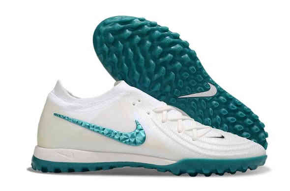 حذاء كرة القدم أصلية
إصدار   2026
رقم الواتس اب ***********
السعر خاص
