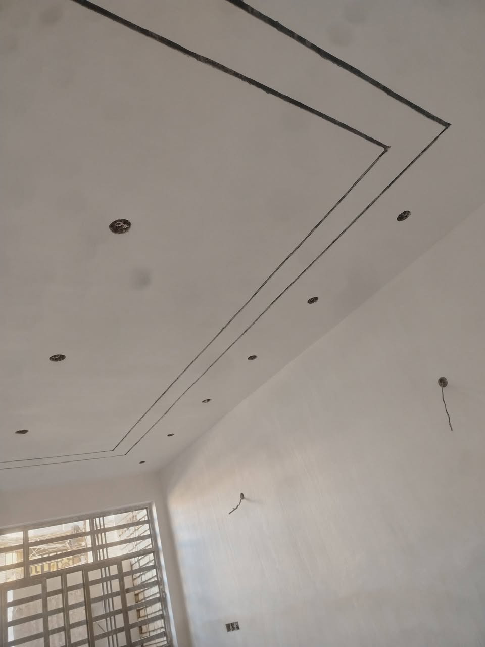 سلام عليكم خلفه مبيضجي متفرغ  ليحب يتصل ويدلل داخل بغداد المتر جص وبورك ٦ بل رصافه ***********
