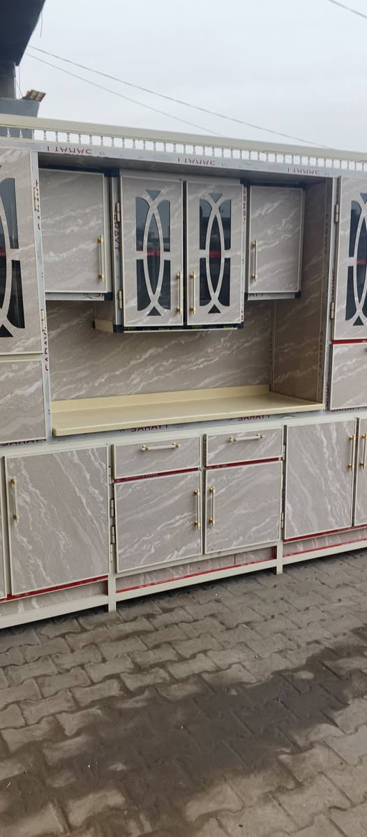 السلام عليكم تم وصول وجبة كاونترات توفر جميع القياسات ول الوان العنوان سبع البور شارع ٤٠معرض المدينه للاثاث🔥 
***********
