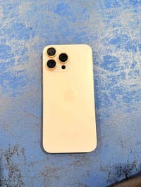 آيفون ١٦ برو ماكس • ٢٥٦ • بطاريه ٩٩٪