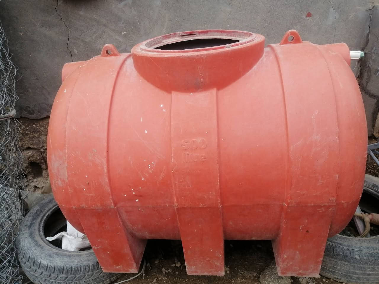 سلام عليكم مجمده شرط التجميد وخزان ماء للبيع ***********
