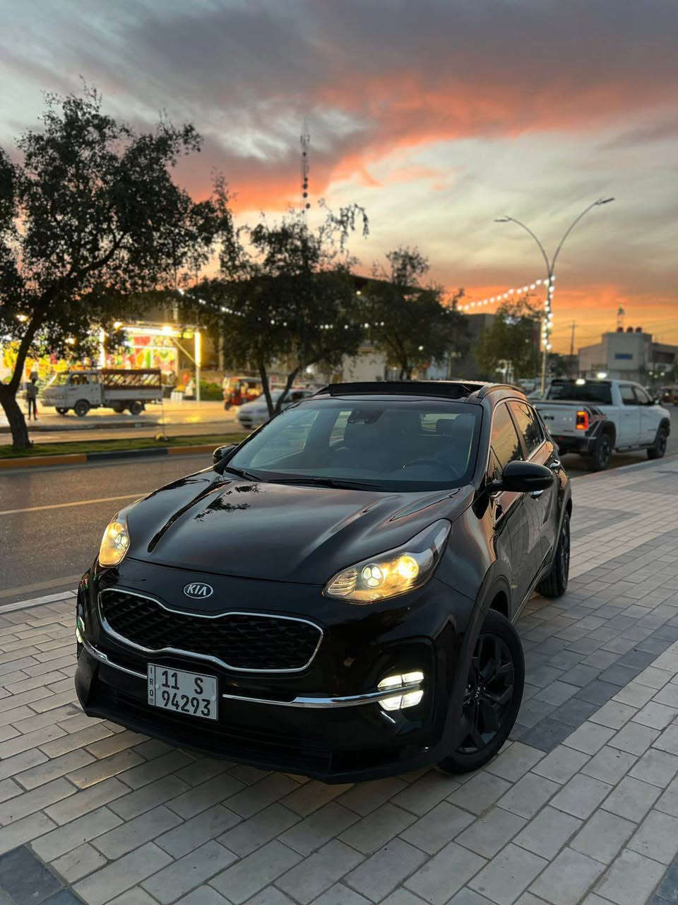 كيا سبورتج 2020 فئة ال S
رقم بغداد ماشية 78 ميل
فول مواصفات عدا البصمة
بانوراما
كشنات جلد
تدفئة بلكشنات 
وضعيات قيادة
فور وريل
رادار جانبي
رادار امامي
كامره دوراة
نقطة عمياء
شاشة كبيرة
حساسات
دركة سبورت
ويل اسود بلادي 
تحديد مسار
وباقي مواصفات الS 
محرك 2400
السيارة مكفولة ماعدا حادثها بنيد وجاملغ
حدادية كير محرك بلادي 
السعر 140
مكانها كربلاء 
للتواصل *********** كربلاء, العراق
