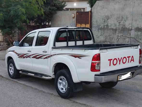 مەرزی 2013گازە  دەبل ئەکسل بی بۆیاخ مەکینەو گیڕی بەشەرت نەکراوەتۆ سەنەوی تا2028تازەیە تایەی تازەیە سعری183گەڵاو ماعمەلە شوین سلیمانی  ***********      *********** السليمانية
